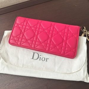 Christian Dior Lambskin Cannage Wallet in Fuchsia
